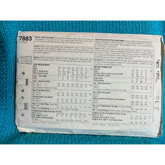 Simplicity sewing pattern 7883 pleated skirt pullover top - Picture 3 of 5